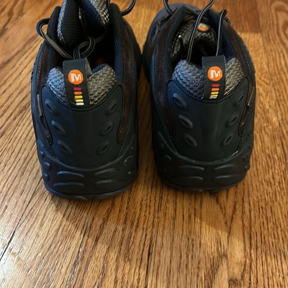 MERRELL Shoes Waterproof & Reinforced Toe - Picture 8 of 9